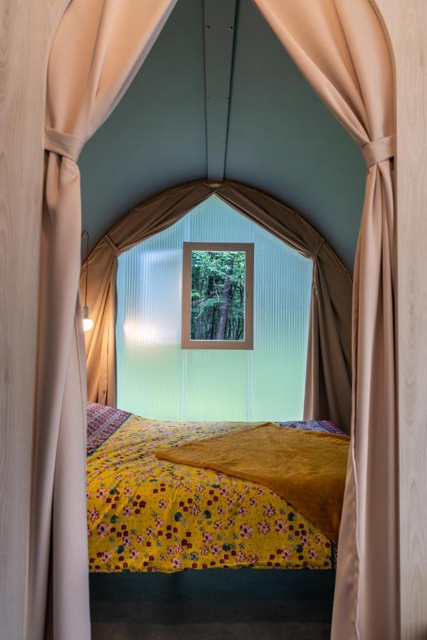 Camping Bois De St Hilaire Chalandray Dış mekan fotoğraf