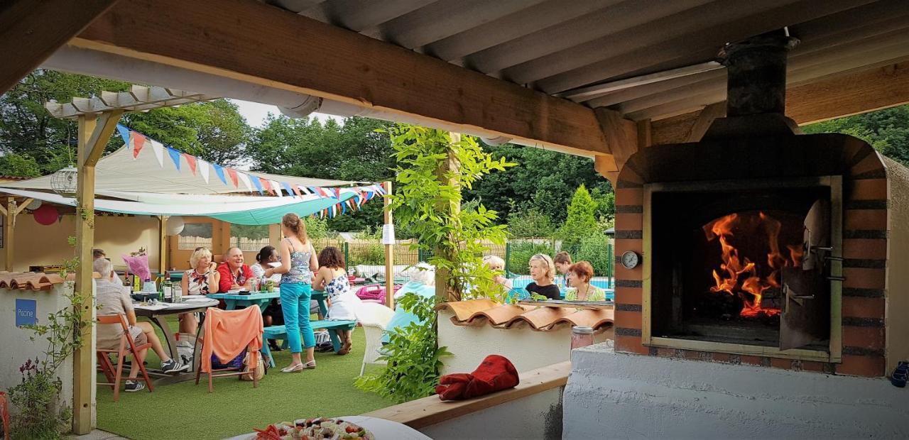 Camping Bois De St Hilaire Chalandray Dış mekan fotoğraf
