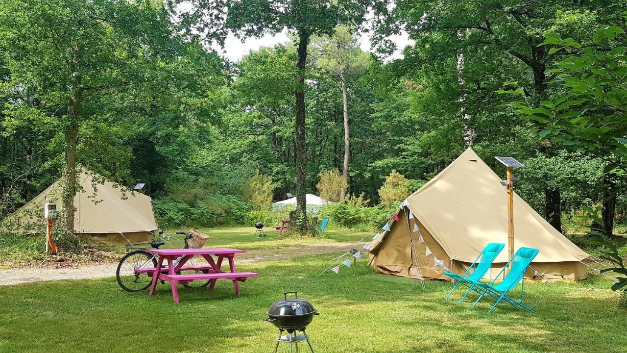 Camping Bois De St Hilaire Chalandray Dış mekan fotoğraf